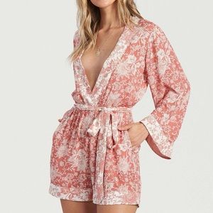 Billabong Romper Size L